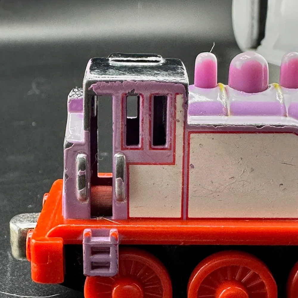 Learning Curve Thomas Friends Take-N-Play Along Rosie Magnetic Train 2006 READ
